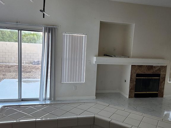 2nd image of 30192 Kenwood Dr