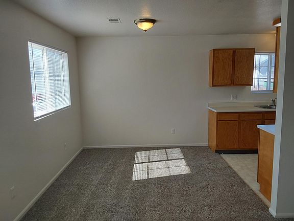 4th image of 3621 Centennial Cir #1