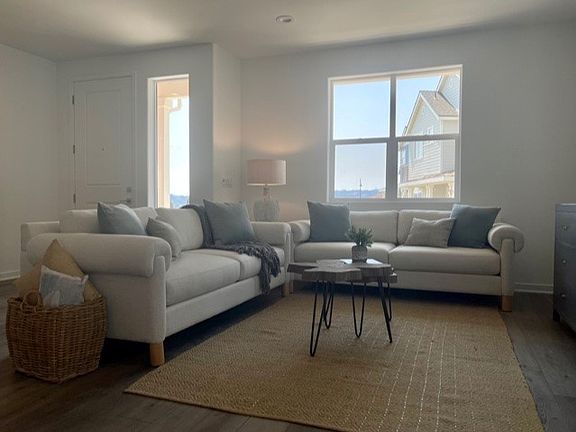 3814 Hatchery Iron Plan 1 living room