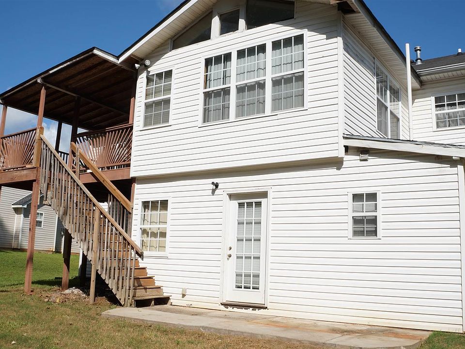 2nd image of 190 Pebble Brooke Ct