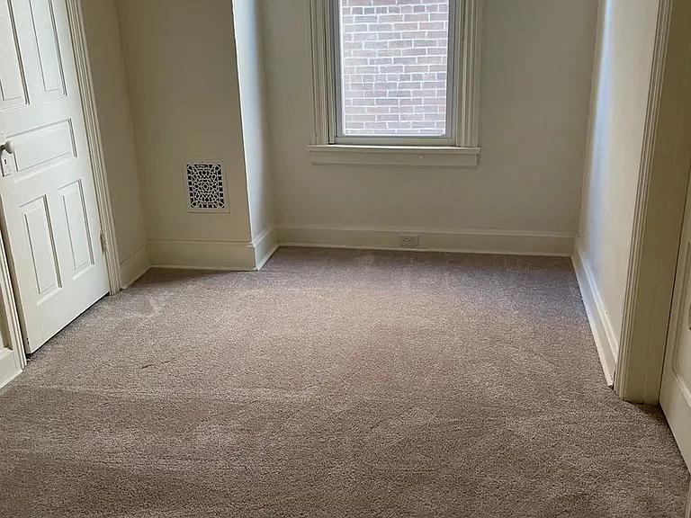 322 Pine St #2 — Photo 6