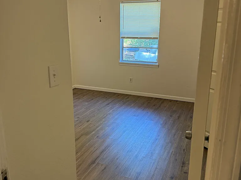 2321 Jackson Bluff Rd #4A — Photo 6