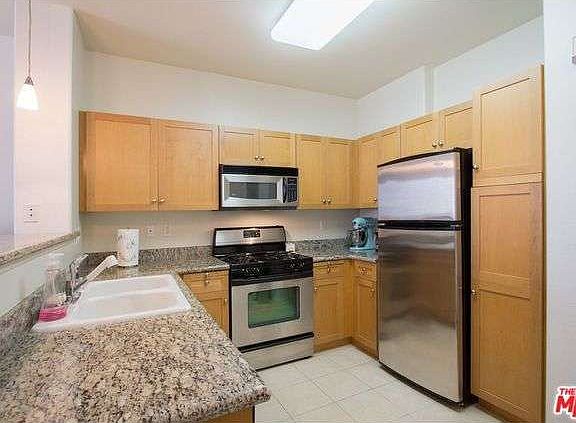 3rd image of 100 S Alameda St Unit 118