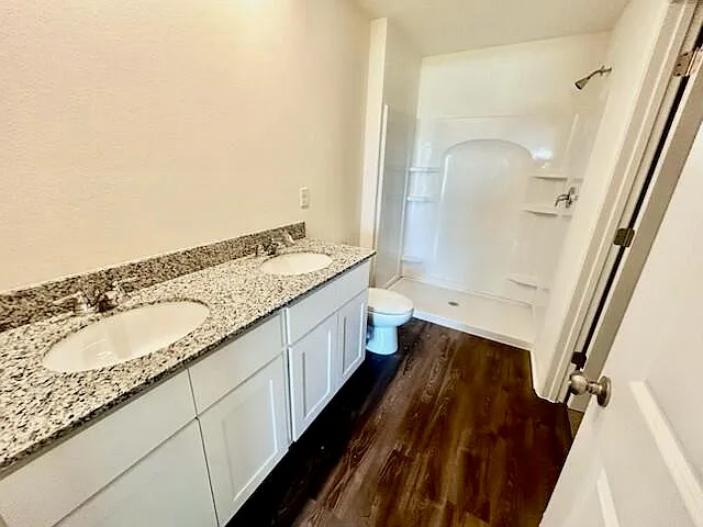 1241 Stone Ridge Cir — Photo 11