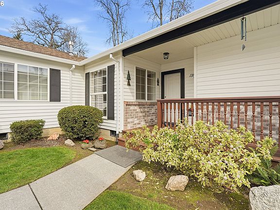 4th image of 13714 SE Linden Ln