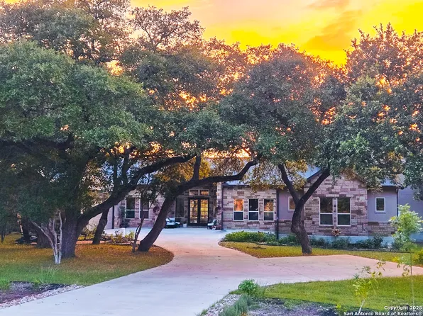 656 River Way, Spring Branch, TX 78070