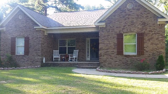 1st image of 207 1st Ave