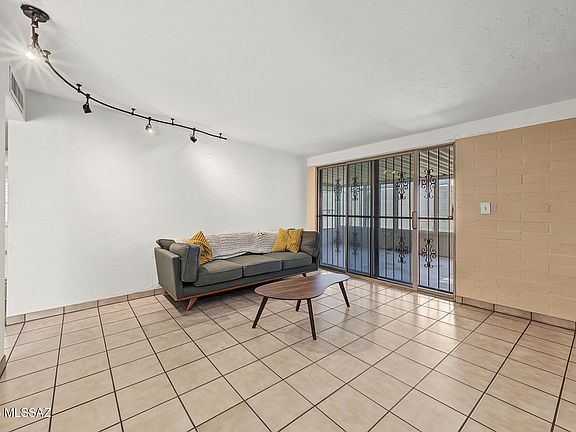 4th image of 6617 E Nelson Dr