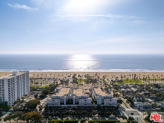 2nd image of 150 Ocean Park Blvd Unit 429
