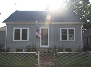 16 Lakedell Dr, East Greenwich, RI 02818