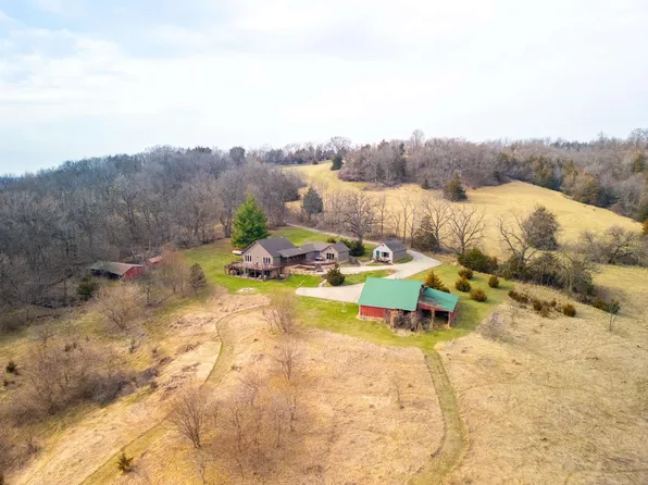 2287 W Hanover Rd, Hanover, IL 61041