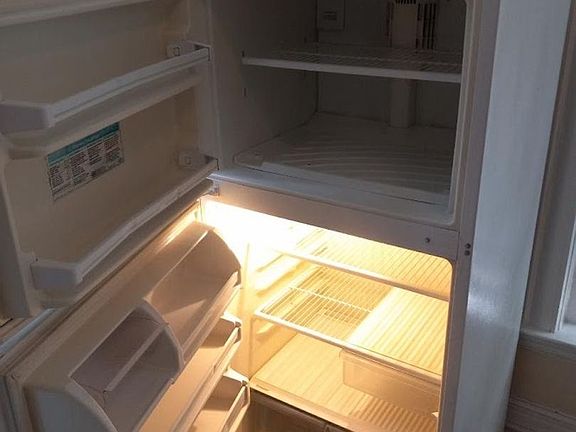3rd image of 415 Belgravia Ct APT 4