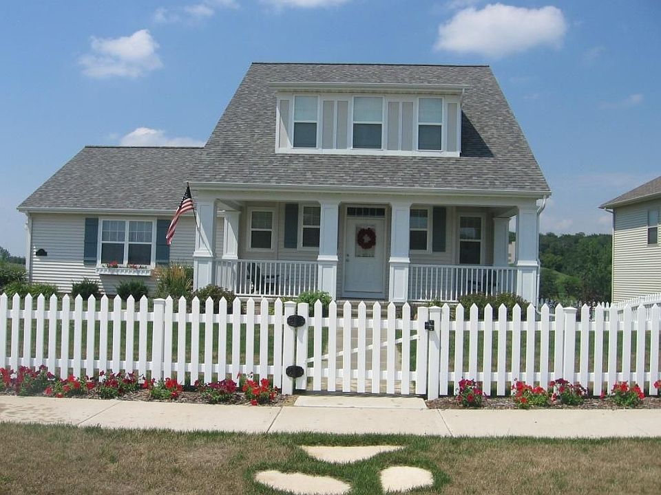 1st image of 170 Willow Ln