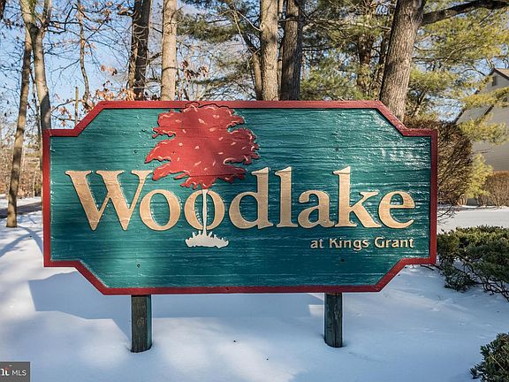 2nd image of 375 Woodlake Dr