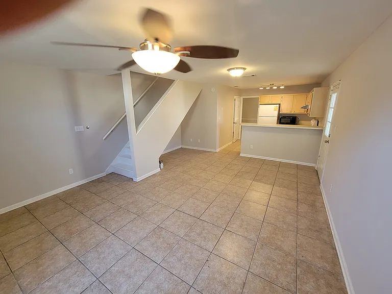 698 Timberwood Cir E — Photo 5