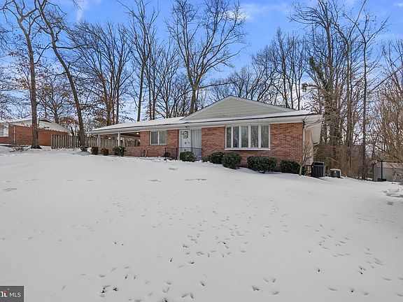 3rd image of 3905 Harrison Rd