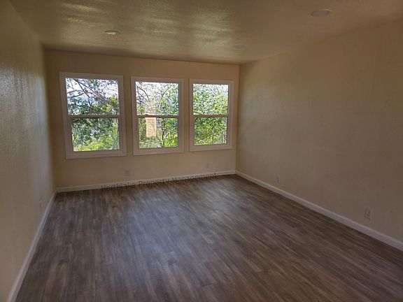 2nd image of 965 4th St
