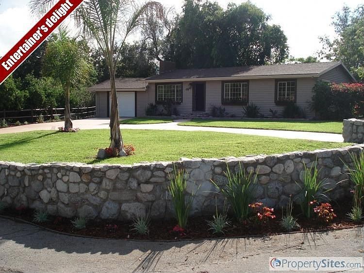 1st image of 291 Flittner Cir