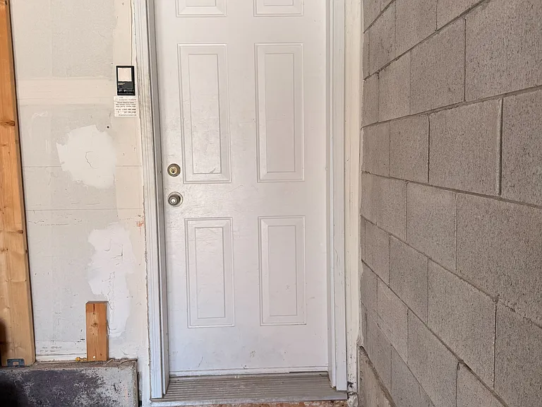 973 Ledbury Cres #BASEMENT — Photo 2