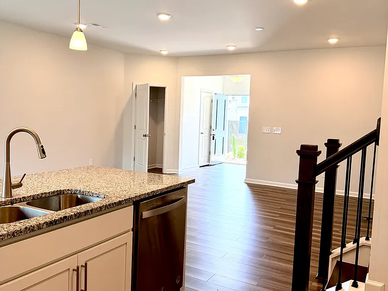 4018 Beckton Trl — Photo 12