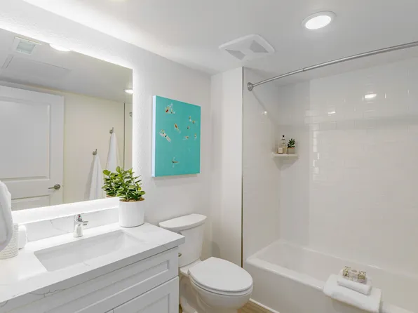 Turquoise Place, 891 Turquoise St #207, San Diego, CA 92109