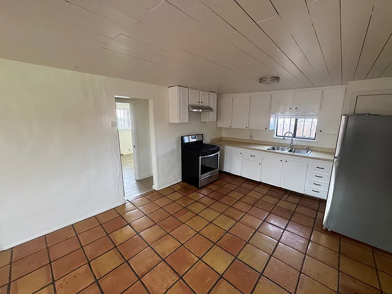 1812 Mann St #3 — Photo 8