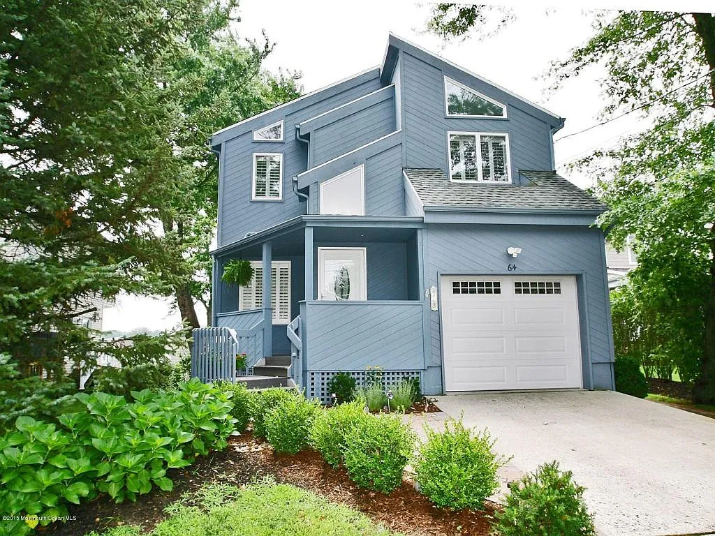64 Seneca Pl photo 1