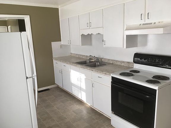 Kitchen from other side