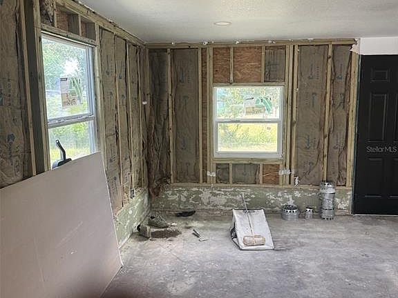4th image of 205 EMERALD LANE