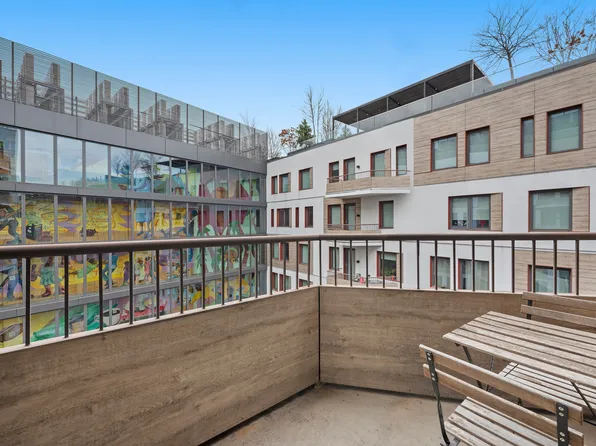 54 Noll St, Brooklyn, NY