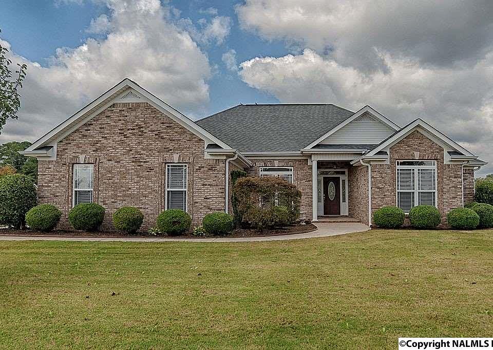 1st image of 201 Wes Ashley Dr