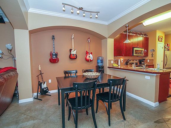 3rd image of 2505 San Gabriel St APT 207