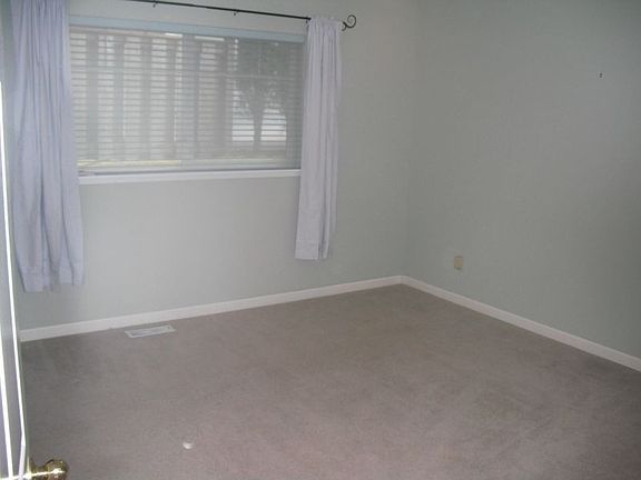 4th image of 3450 B Simmons Mill Ct SW