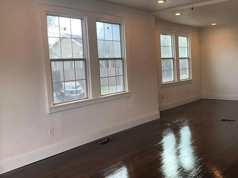 3802 General Pershing St — Photo 9