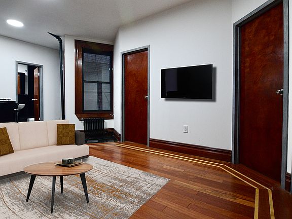 2nd image of 208 E 82nd St APT 1A