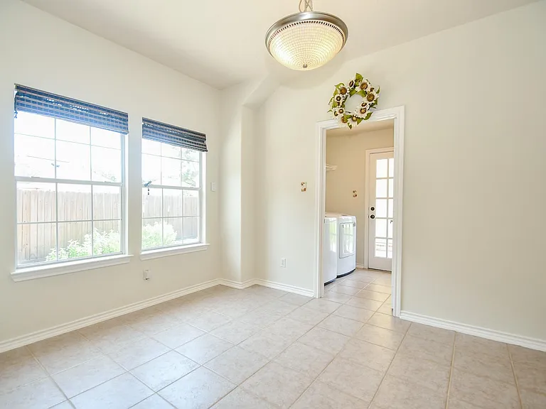 20735 Park Pine Dr — Photo 16
