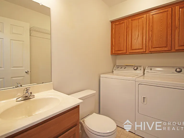 2411 Avonlea Ln — Photo 18