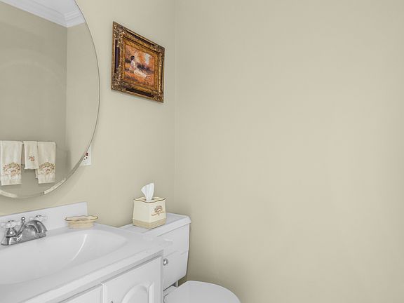5th image of 7 E 35th St APT 12F