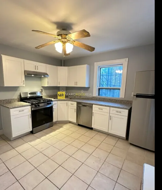2 bed, 9999 sqft, $2,600 — Photo 2