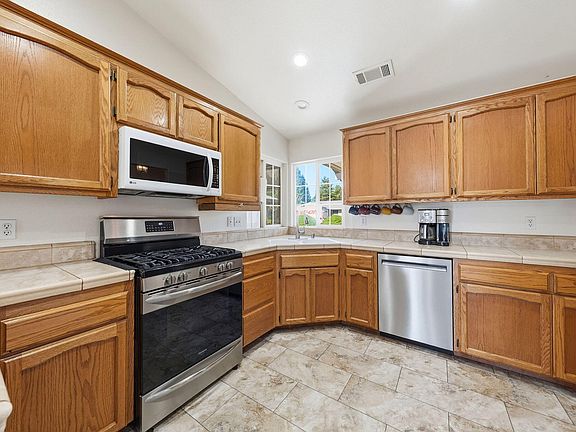 5th image of 20629 Mayfair Ct