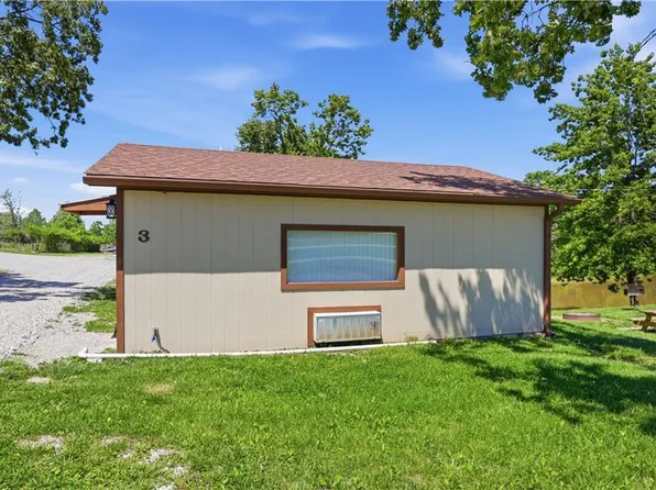 11015 Route 7 #3, Clinton, MO 64735