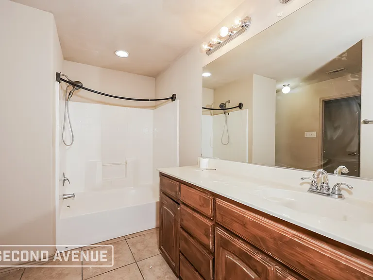 2120 Ingrid Ln — Photo 16