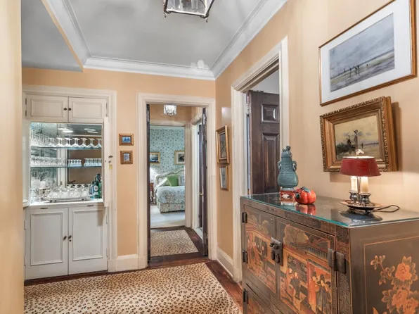 3 East 77th Street image 3 of 5