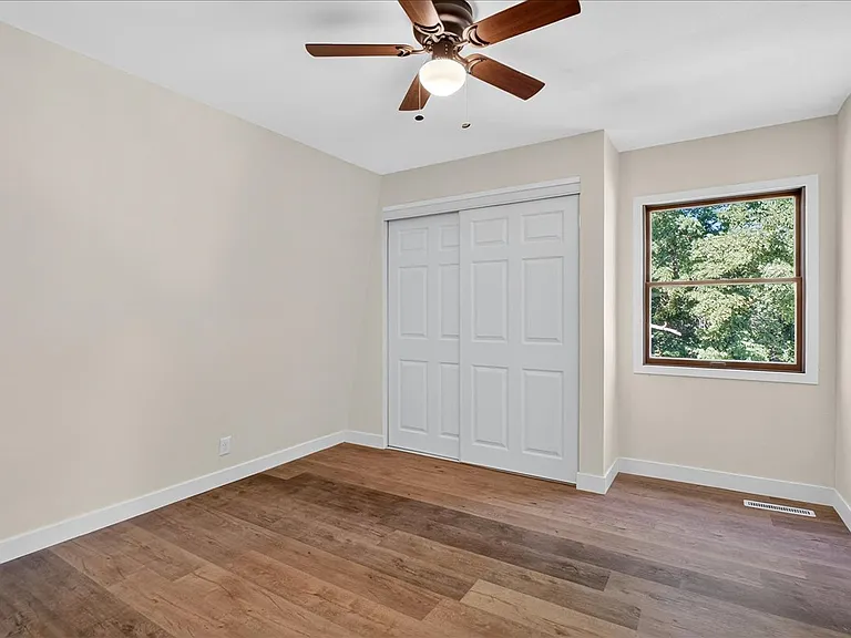 208 Coral Dr — Photo 27