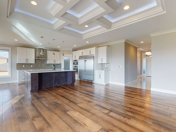 4th image of 2607 Falcon Ln