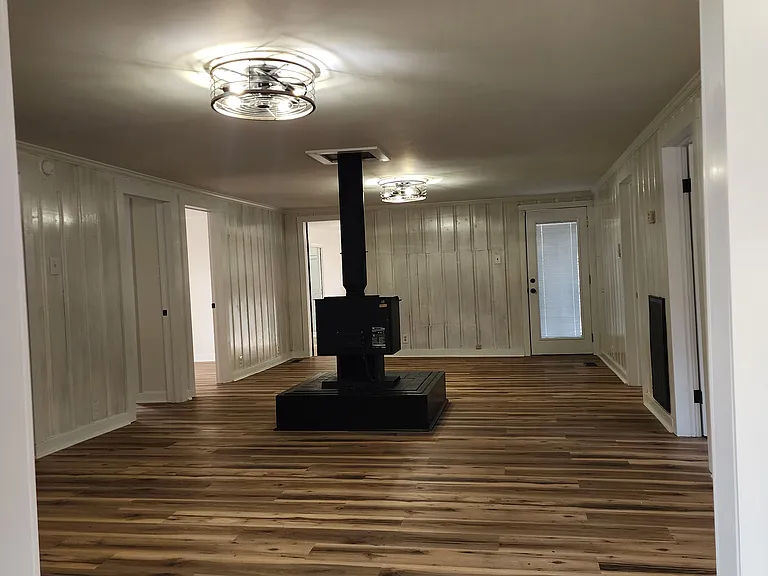 93 Deepwater Ave — Photo 9