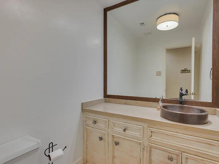 6507 Clubhouse Cir — Photo 34