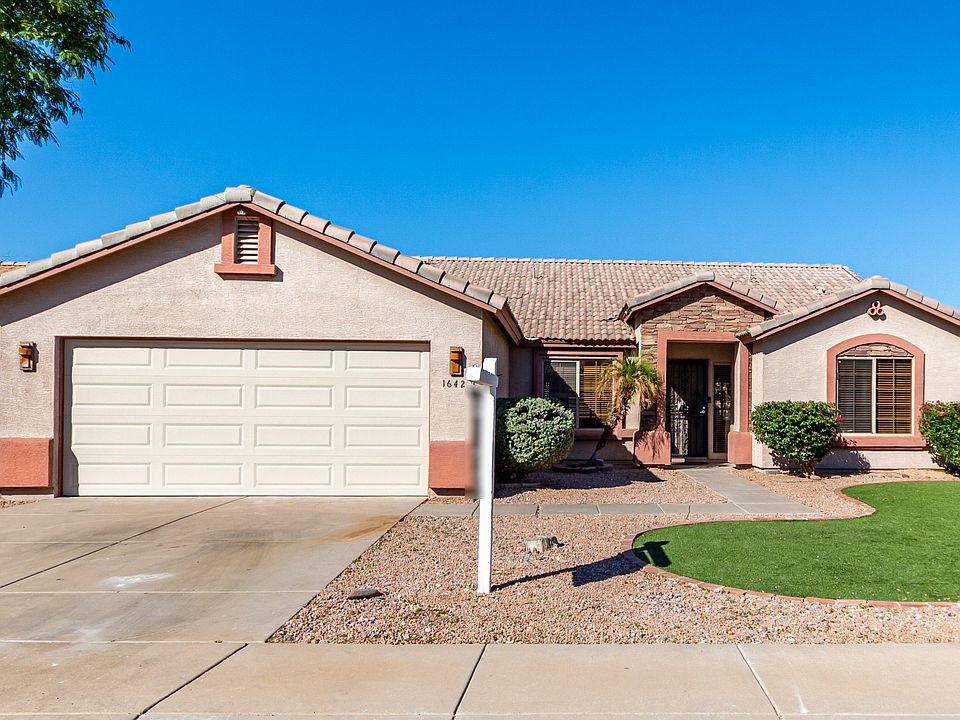 1st image of 1642 E Desert Ln