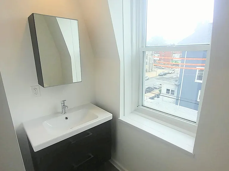 401 S 51st St #3 — Photo 13