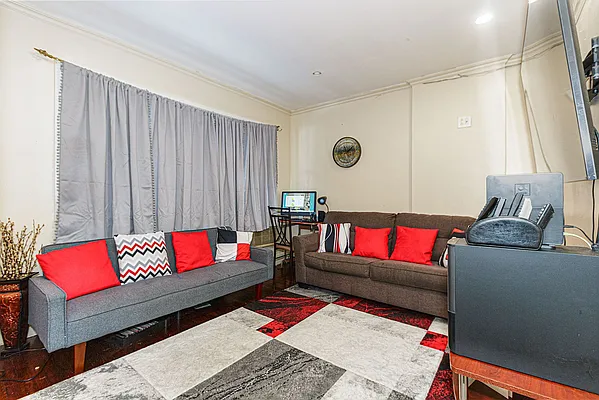 Sold by Fillmore | media 7